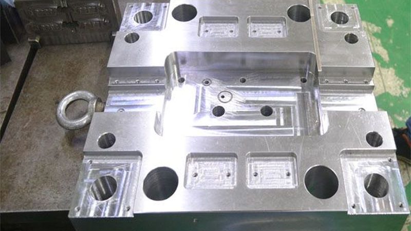 模具加工合作前，先看清这四类厂家的真实差异