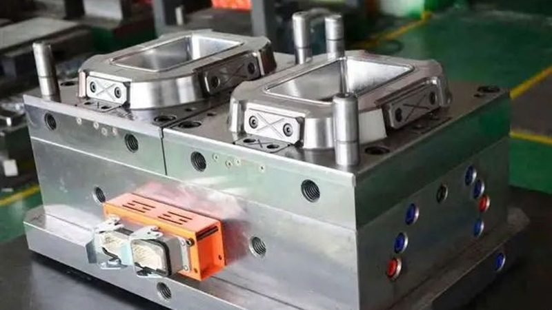 手术器械精密模具：制造工艺与选型要点
